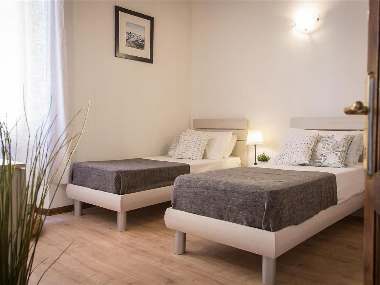 Rental In Rome Rosselli Palace Deluxe 3 Apartment Florence Exterior photo
